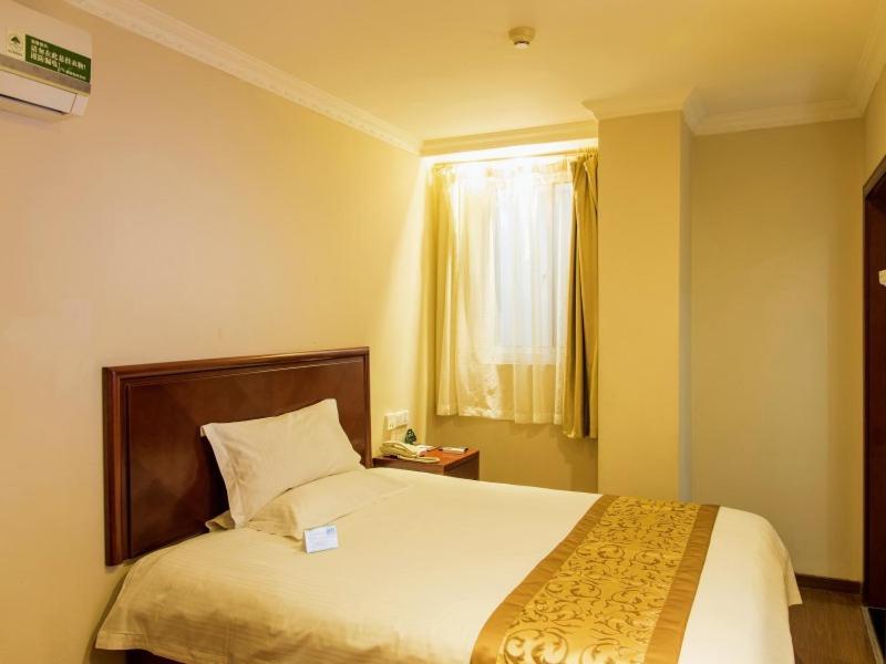 Greentree Inn Jiangsu Taizhou Jingjiang Bus Station Express Hotel Esterno foto